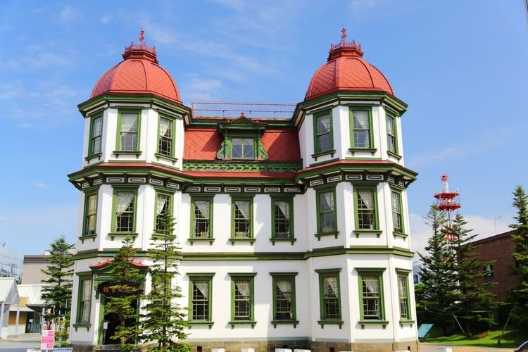 Former Hirosaki City Library.