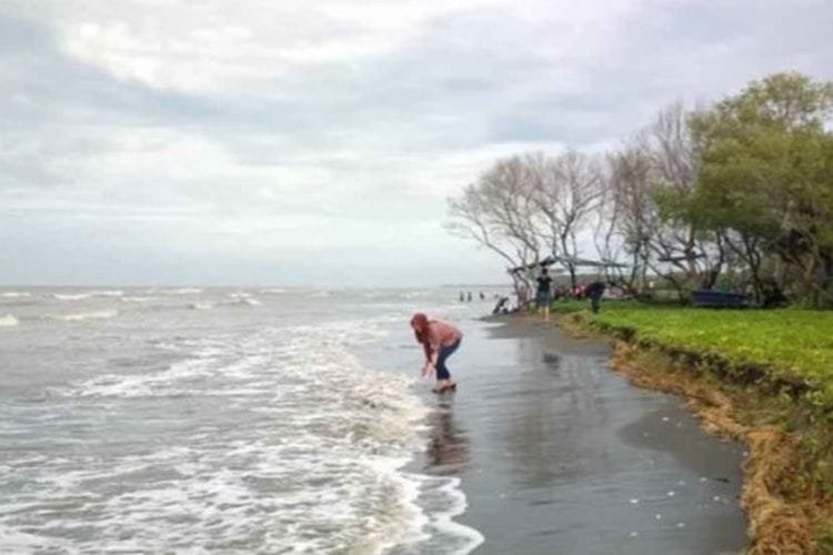 Pantai Muara Beting Bekasi