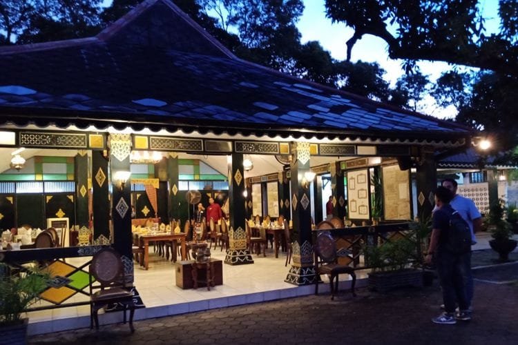 Restoran Bale Raos di kawasan Keraton Kasultanan Yogyakarta, Sabtu (12/3/2018).