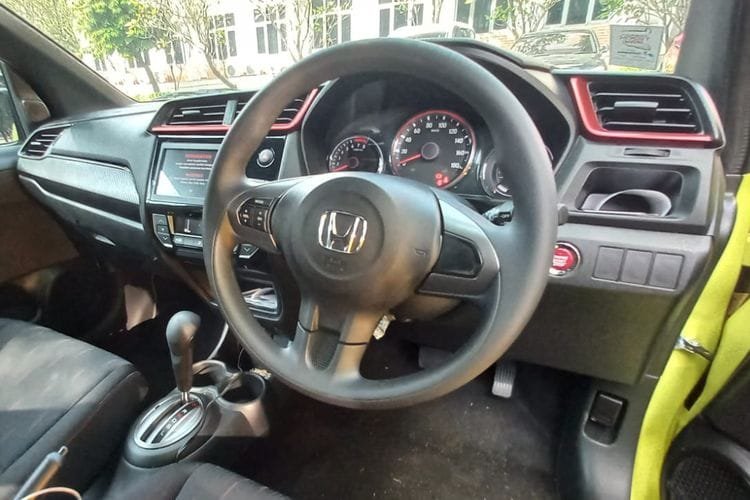 Interior Honda Brio RS facelift