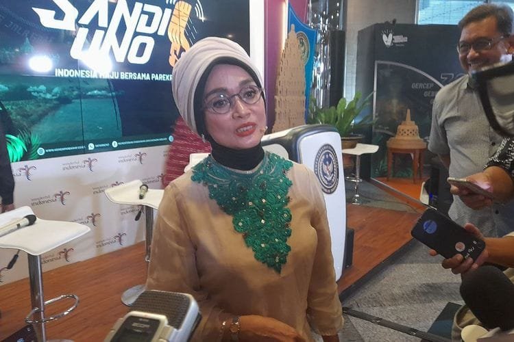 Adyatama Kepariwisataan dan Ekonomi Kreatif Ahli Utama Kementerian Pariwisata dan Ekonomi Kreatif (Kemenparekraf) Nia Niscaya saat ditemui media usai Weekly Press Briefing di Gedung Sapta Pesona, Jakarta Pusat, pada Selasa (16/4/2024).